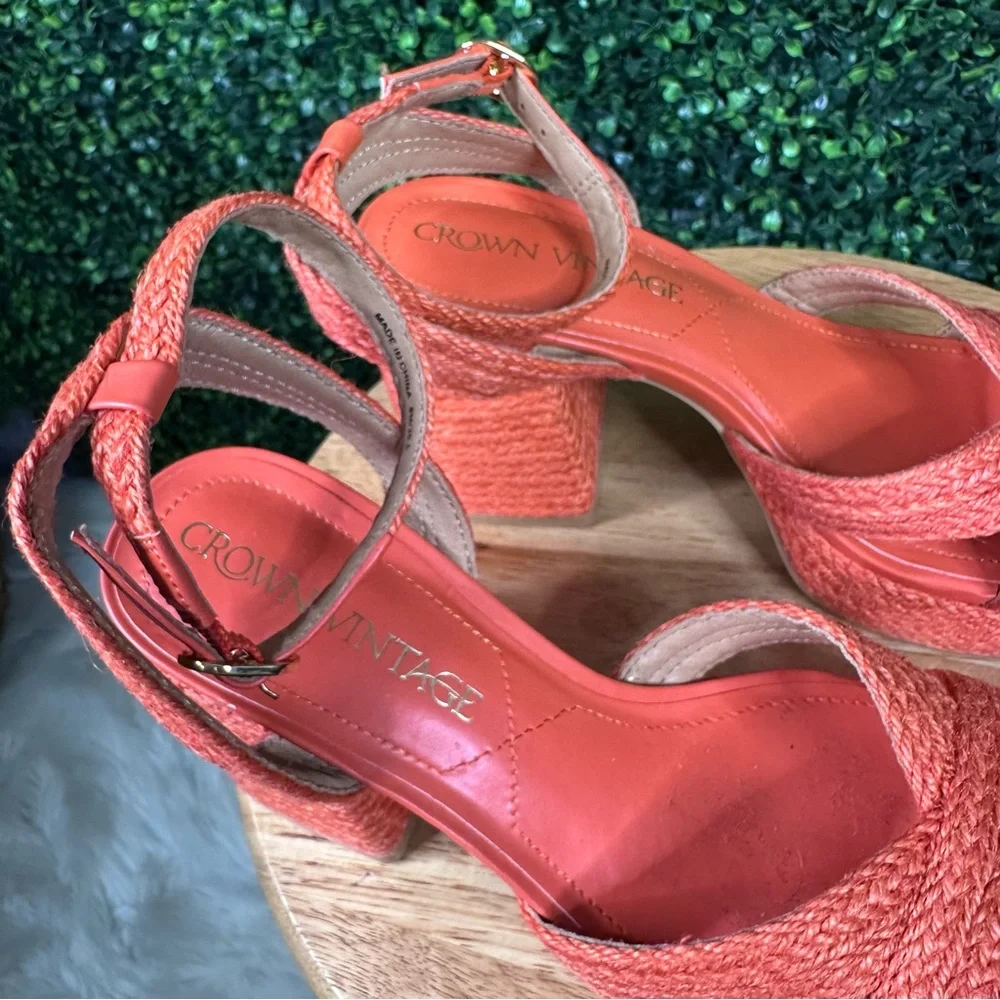 New in box‎ Crown Vintage Dylann Sandal in Mandarin Orange